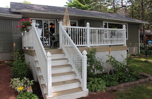 Markesan House | Stunning Home on Little Green Lake for Family Fun!