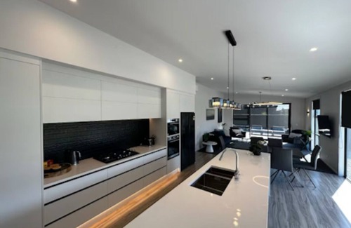 Halswell House | Stunning home tranquil hill viewsnQuarry gate your escape to paradise