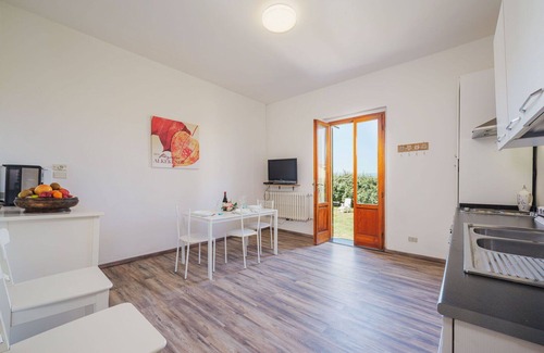 Castelfranco di Sotto House | Stunning villa for 4 guests with pool, WIFI, TV and patio