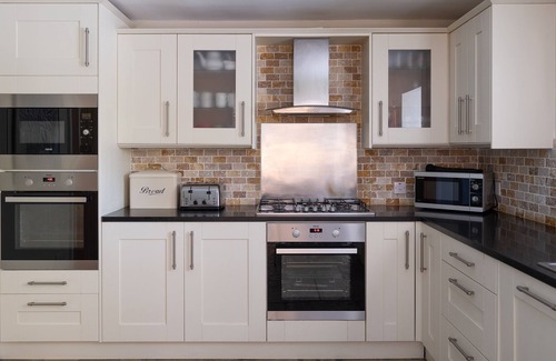 Low Newton Hotel | Stunning Lake fronted Property with Hot Tub - Hammerhole