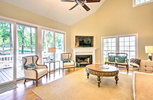 Lake Oconee House | Stunning Lake Oconee Retreat with Pool Access!