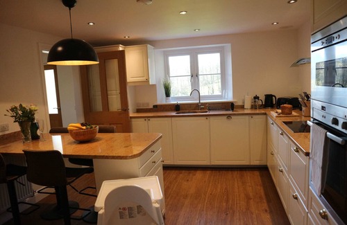Betws Gwerfil Goch House | Stunning large barn conversion in Betws Gwerfil Goch -Ty Cerrig Barn