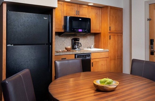 Avon Condo | Stunning Luxury Mountain Villa Suite - Pool, Hot Tub, Skiing