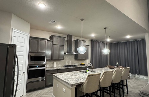 Atascocita House | Stunning Modern Houston Home- NO access to lagoon