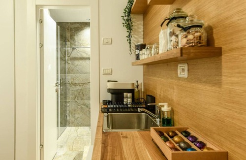 Netanya Apartment | Stunning Modern Studio in Netanya from the beach