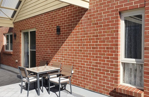 Glenelg North Apartment | Stunning New Studio in Glenelg North – Your Perfect Getaway!