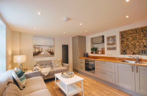 East Runton House | Stunning North Norfolk Home from Home by the Beach