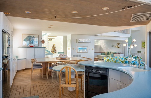 North Beach House | Stunning Oceanfront Home on Quiet Lane with Bay and Ocean Views. Hot tub!