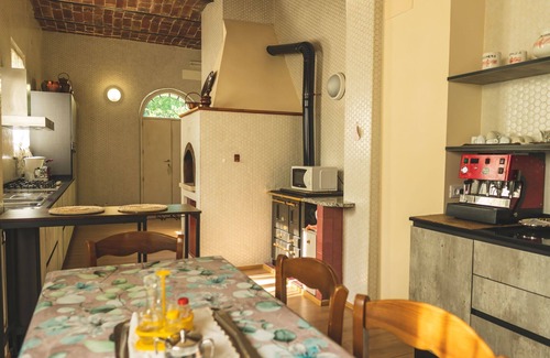 Po' Bandino Villa | Stunning private villa with WIFI, A/C, private pool, TV, veranda, parking, close to Montepulciano