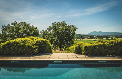 Po' Bandino Villa | Stunning private villa with WIFI, A/C, private pool, TV, veranda, parking, close to Montepulciano