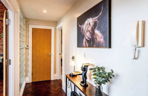 Great Yarmouth Apartment | Stunning Penthouse - Town centre - Parking - 2BR