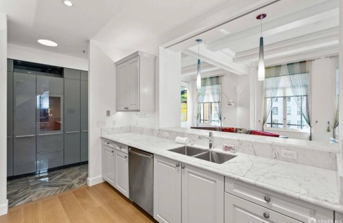 Chinatown Condo | Stunning Penthouse Condo in Iconic Building - Heart of SF Financial District, AC