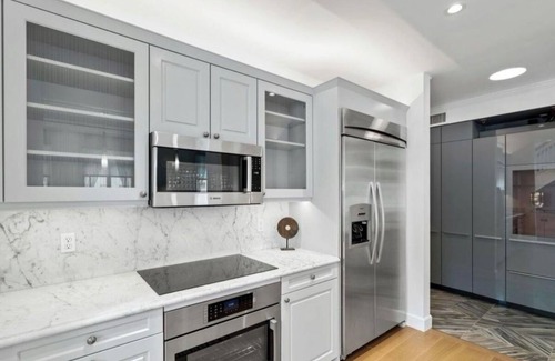 Chinatown Condo | Stunning Penthouse Condo in Iconic Building - Heart of SF Financial District, AC