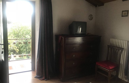La Cretaz-Roisan House | Stunning place with awesome Terrace view right on the Mountains.Easy for travel.