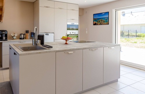 Bretteville-sur-Ay House | Stunning private villa for 4 people with WIFI, TV, terrace and parking