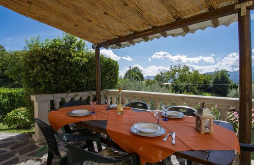 Villa Collemandina Villa | Stunning private villa for 7 people with WIFI, private pool, TV, patio and pets allowed