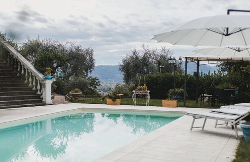 Castelnuovo Magra Villa | Stunning private villa with private pool, A/C, WIFI, TV, patio, panoramic view and parking