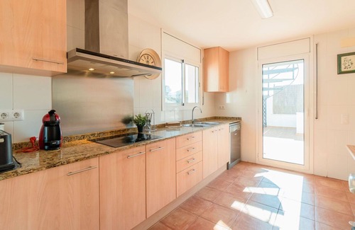 Roda de Bara House | Stunning private villa for 10 people with WIFI, private pool, TV and patio