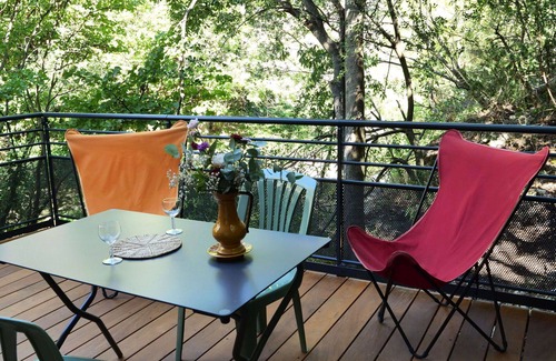Saint-Montan House | Stunning private villa for 4 guests with WIFI, TV, terrace, pets allowed, panoramic view and par.