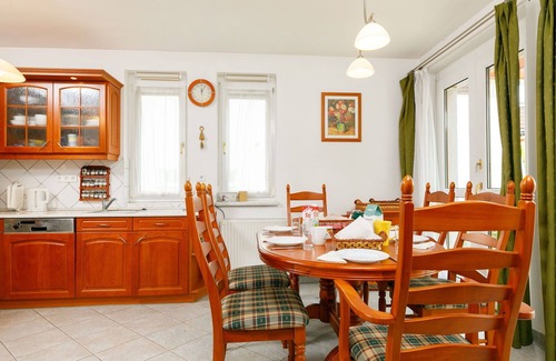 Balatonoszod House | Stunning private villa for 10 people with A/C, WIFI, TV, terrace and parking