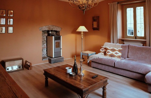 Dego House | Stunning private villa for 6 people with private pool, WIFI, patio, panoramic view and parking