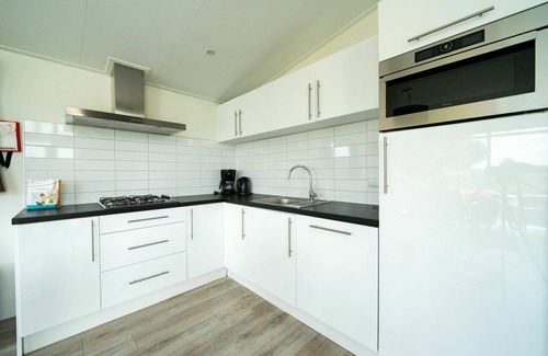 Municipality of Waalwijk House | Stunning private villa for 4 people with WIFI, pool, TV and terrace
