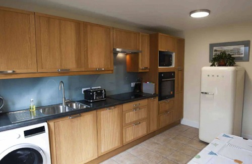 Drumnadrochit House | Stunning private villa for 6 guests with WIFI, TV and patio