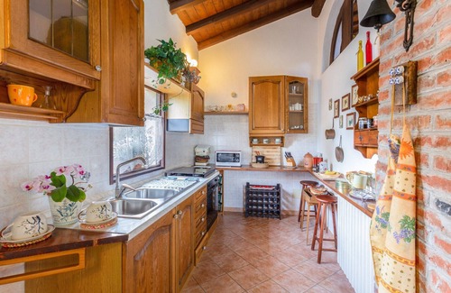 Vicchio House | Stunning private villa for 7 people with WIFI, private pool, TV, balcony and panoramic view