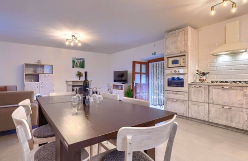 Jadreski House | Stunning private villa for 6 people with private pool, WIFI, A/C, TV, terrace and pets allowed