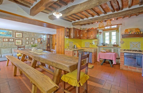 San Pietro a Cegliolo Villa | Stunning private villa with A/C, WIFI, private pool, TV, panoramic view, parking, close to Cortona