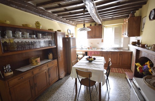 Villabuona Villa | Stunning private villa for 6 guests with WIFI, private pool, TV, pets allowed and parking