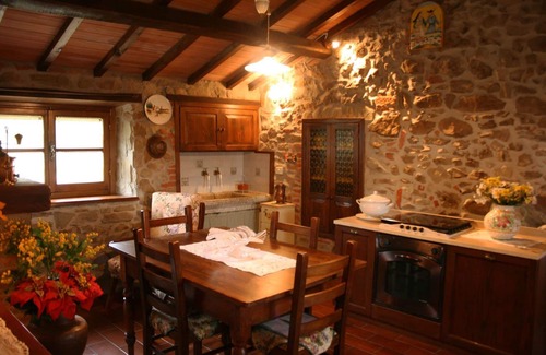 Sinalunga Villa | Stunning private villa for 4 people with private pool, A/C, WIFI, TV and parking