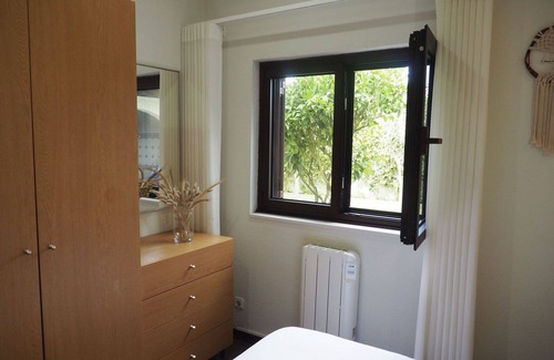 Fao House | Stunning private villa for 4 people with WIFI, TV, terrace and parking