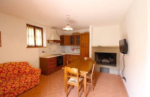 Pieve al Bagnoro Villa | Stunning private villa for 20 guests with private pool, WIFI, TV, terrace, pets allowed and park.