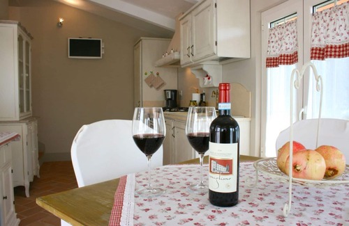 Il Borgo Villa | Stunning private villa for 3 guests with pool, WIFI, A/C, TV, terrace and parking