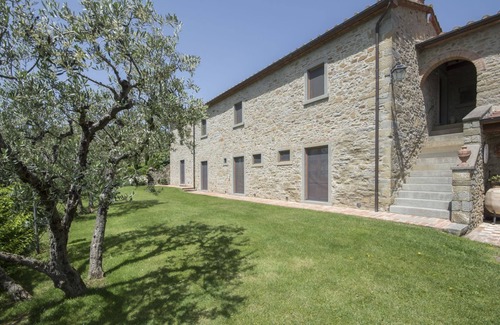 Camucia Villa | Stunning private villa with private pool, WIFI, A/C, TV, terrace, panoramic view and parking