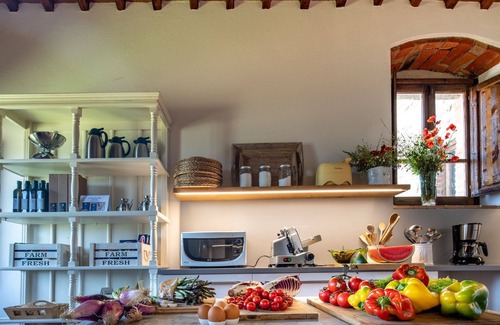 Rapale Villa | Stunning private villa for 20 people with sauna, private pool, WIFI, TV, panoramic view and park.