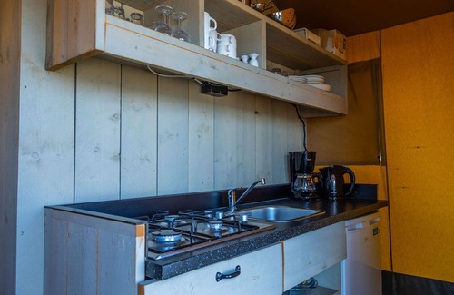 Biddinghuizen House | Stunning private villa for 4 guests with WIFI, pool, TV and terrace
