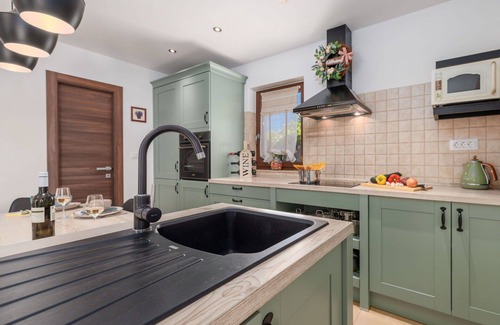 Sveti Ivan Dobrinjski House | Stunning private villa with A/C, WIFI, private pool, TV, terrace, pets allowed and parking