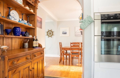 Glenbeigh House | Stunning Ring of Kerry House on Rossbeigh Beach with Free Wifi