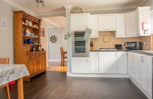 Glenbeigh House | Stunning Ring of Kerry House on Rossbeigh Beach with Free Wifi