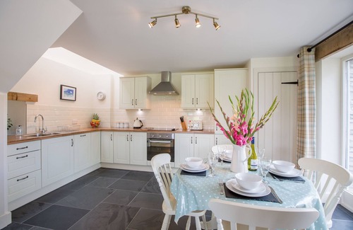 Eglwyswrw House | Stunning Romantic Barn Overlooking a Peaceful Meadow in Pembrokeshire