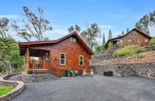 Kalaoa Cottage | Stunning, Romantic Cottage on Slope of Hualalai
