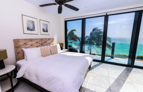 Fryes Beach Hotel | Stunning Sea Escape 3 Bedroom Villa Steps Away from Beach Fun and Tranquility
