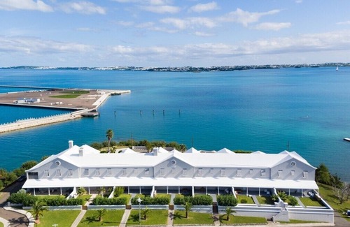 Sandys Apartment | Stunning Sea Views, Contemporary 3Bed - 6A