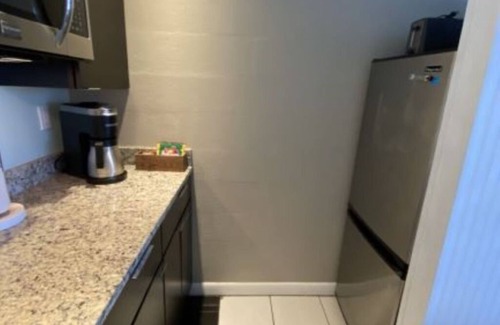Crescent Beach Apartment | Stunning Seaside Studio Condo With King Bed & Heated Pool, Steps To Beach!