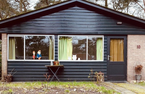 Stegerveld House | Stunning (sta)caravan in Rheezerveen
