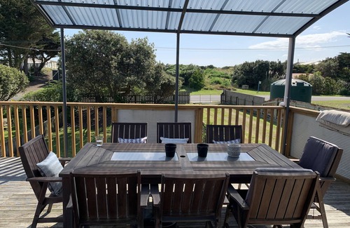 Waitarere Beach House | Stunning, sunny and renovated beach house with 2 spacious decks