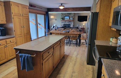 Longville House | Stunning Sunsets, Sandy Beach & Big Yard! LEECH LAKE Near Chippewa Forest Trails