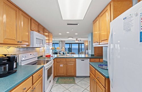 Lower Grand Lagoon Condo | Stunning Top-Floor 3BR Condo 1306 with Panoramic Gulf Views